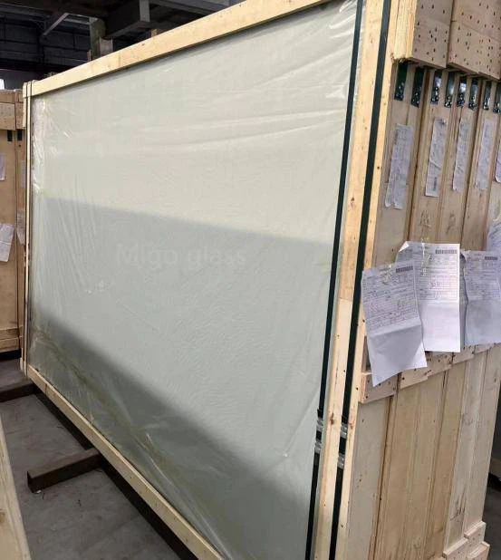 glass packing for Padel court